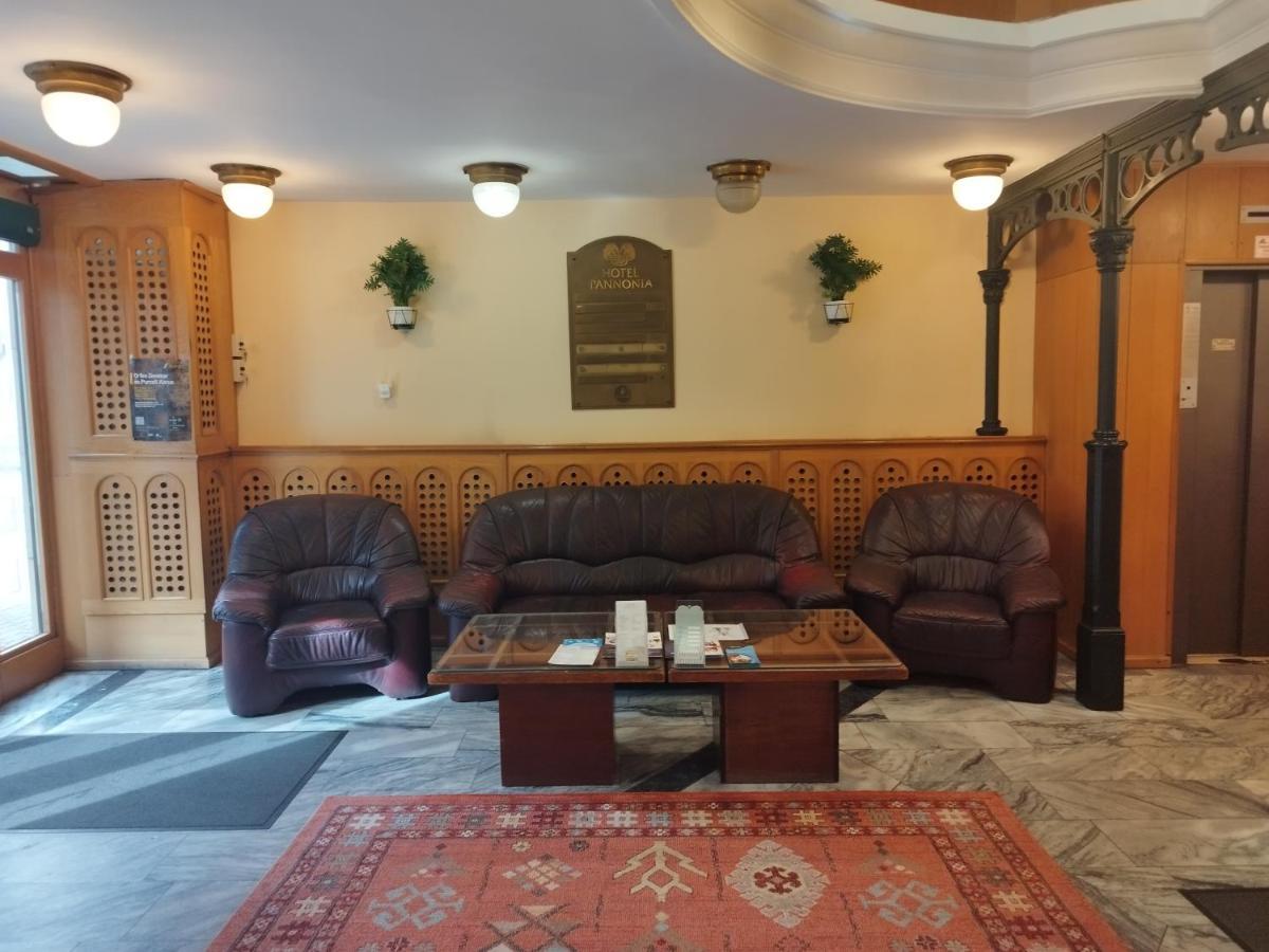Hotel Pannonia มิชโคลซ์ ภายนอก รูปภาพ