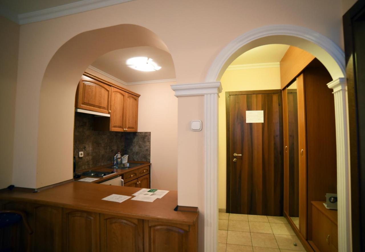 Hotel Pannonia มิชโคลซ์ ภายนอก รูปภาพ